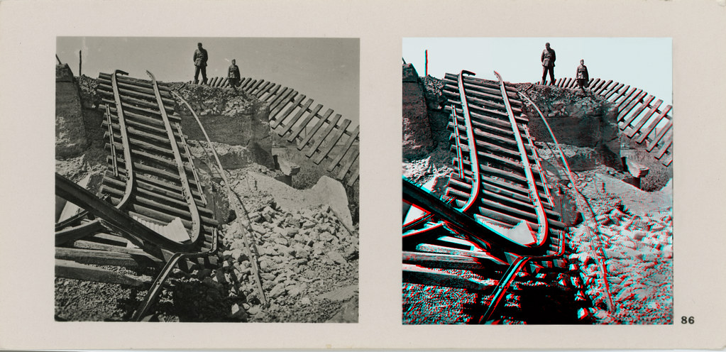 86 Pont ferroviaire détruit sur la Meuse à Sedan 1940