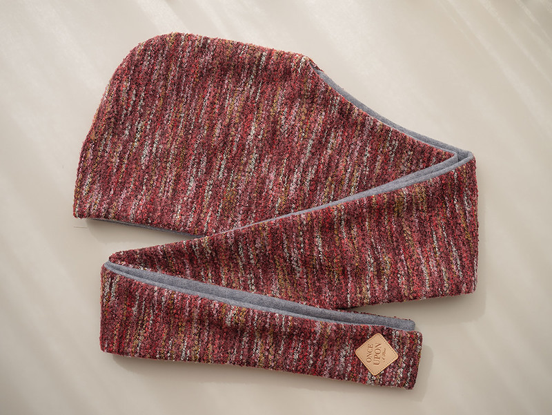 其他人造纖維 圍巾/披肩 紫色 - RIGHT BRAIN 系列 - 感性 * 連帽圍巾