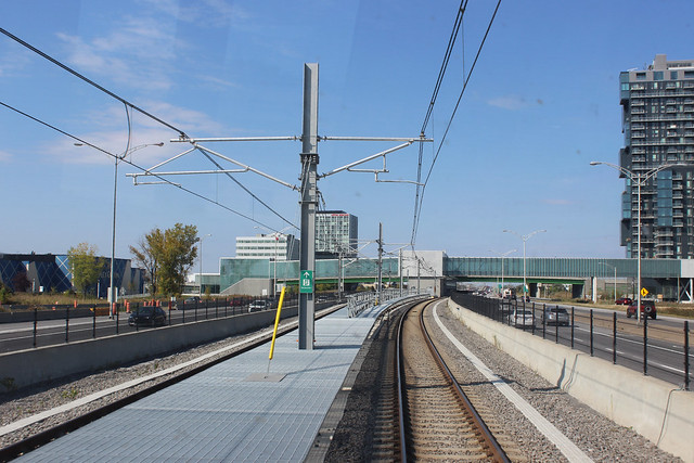 REM Quartier Station