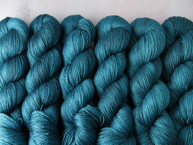 Brilliance Lace – British Bluefaced Leicester wool and silk hand-dyed yarn 100g – ‘Spirulina’