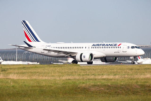CDG - Airbus A220-371 (F-HZUP) Air France