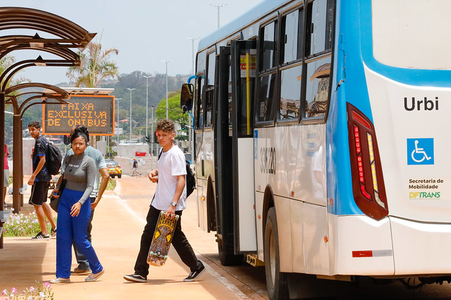 Boulevard do Túnel Rei Pelé é liberado para ônibus