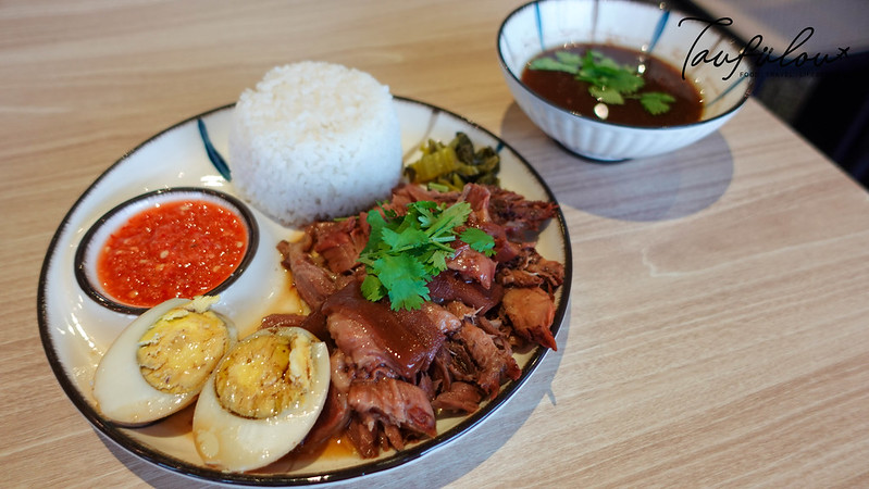 best thai pork leg rice