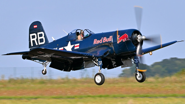 Chance Vought F4U-4 Corsair US Navy ButNo 96996 OE-EAS Red Bull