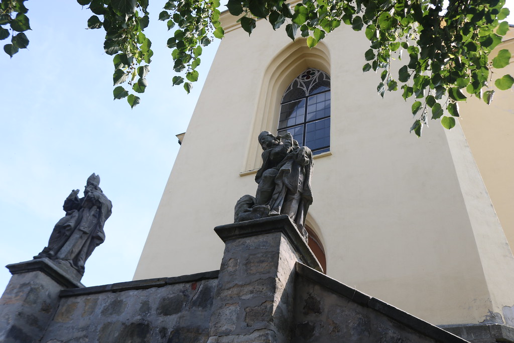 socha sv. Prokopa ve Všeni