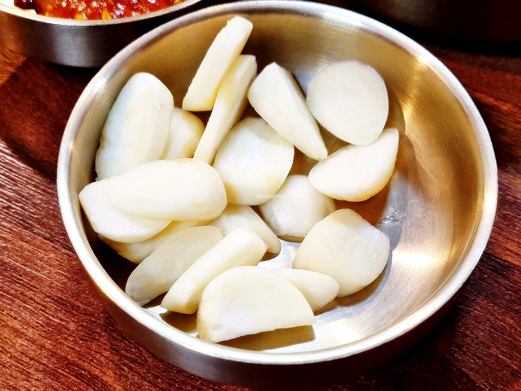 Saeng Maneul / Raw Garlic