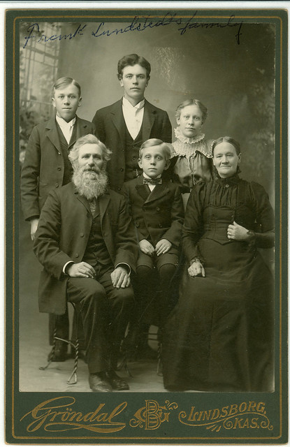 Frank and Hannah Anderson Lundstedt Family Portrait