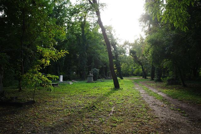 Fiumei Road Graveyard