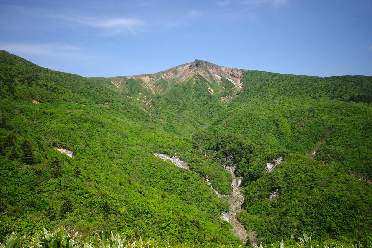 【蔵王】いろは沼登山道から眺める熊野岳