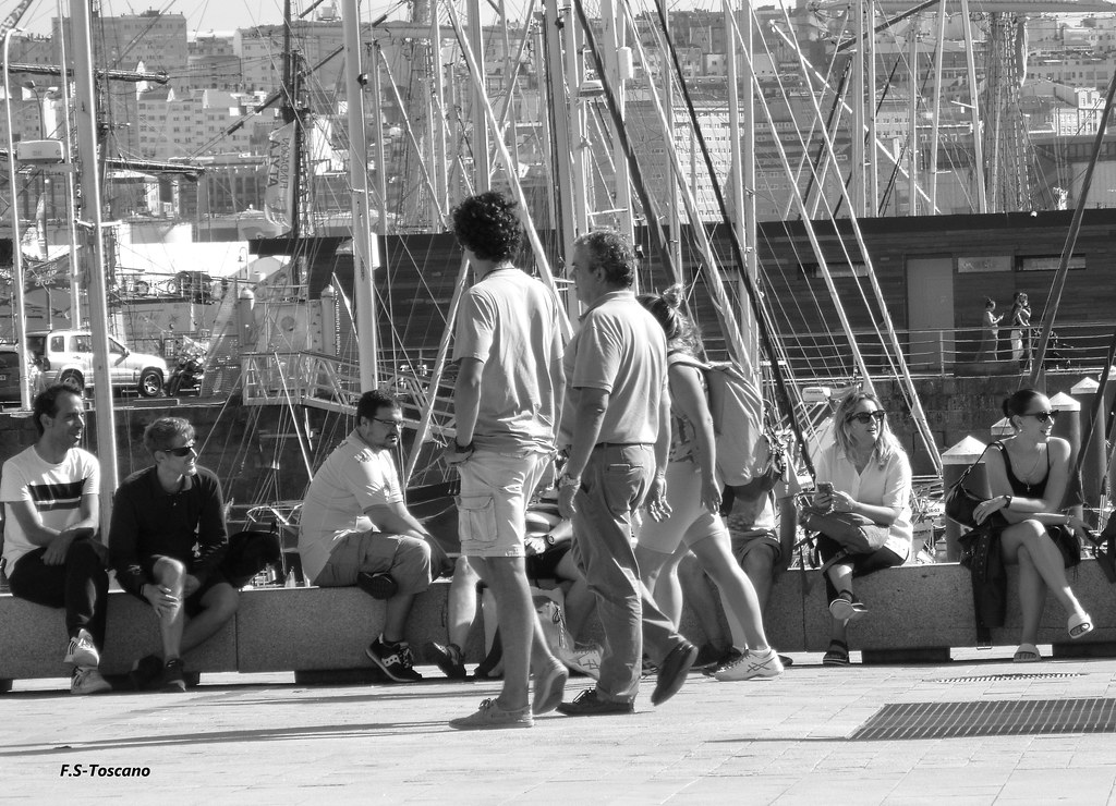 Gente en la Dársena 2023  2. A Coruña.