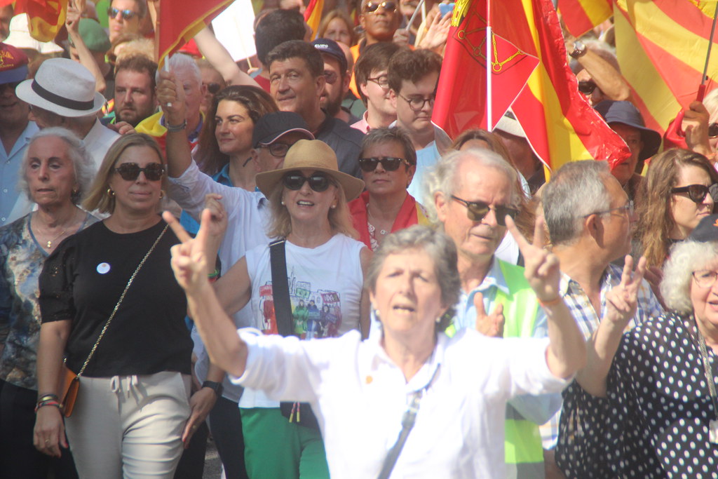 FOTOGRAFÍA. BARCELONA (ESPAÑA), 08 DE OCTUBRE DE 2023. Gran manifestación en Barcelona contra la amnistía al golpe y la autodeterminación. Lasvocesdelpueblo (91)