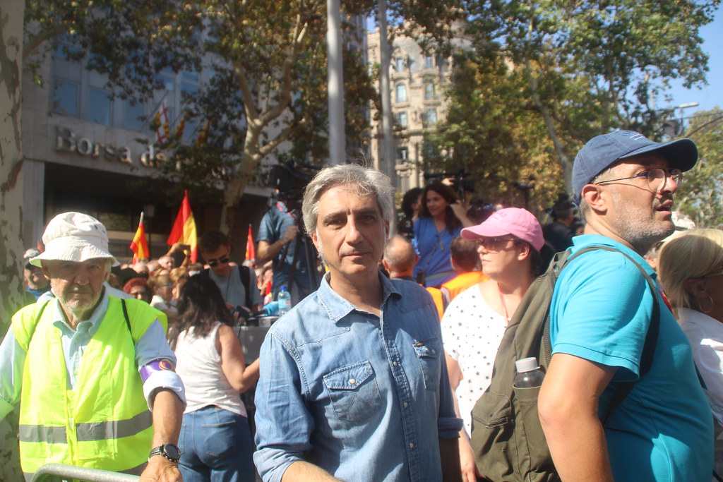 FOTOGRAFÍA. BARCELONA (ESPAÑA), 08 DE OCTUBRE DE 2023. Gran manifestación en Barcelona contra la amnistía al golpe y la autodeterminación. Lasvocesdelpueblo (108)