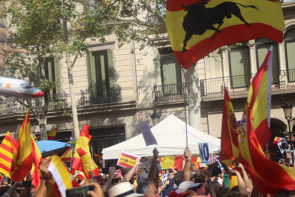 FOTOGRAFÍA. BARCELONA (ESPAÑA), 08 DE OCTUBRE DE 2023. Gran manifestación en Barcelona contra la amnistía al golpe y la autodeterminación. Lasvocesdelpueblo (161)