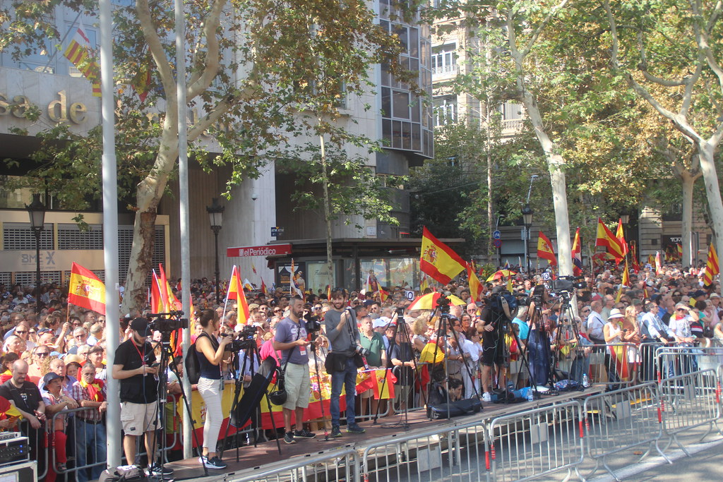 FOTOGRAFÍA. BARCELONA (ESPAÑA), 08 DE OCTUBRE DE 2023. Gran manifestación en Barcelona contra la amnistía al golpe y la autodeterminación. Lasvocesdelpueblo (79)