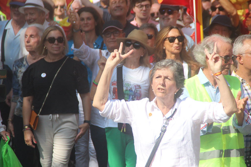 FOTOGRAFÍA. BARCELONA (ESPAÑA), 08 DE OCTUBRE DE 2023. Gran manifestación en Barcelona contra la amnistía al golpe y la autodeterminación. Lasvocesdelpueblo (93)