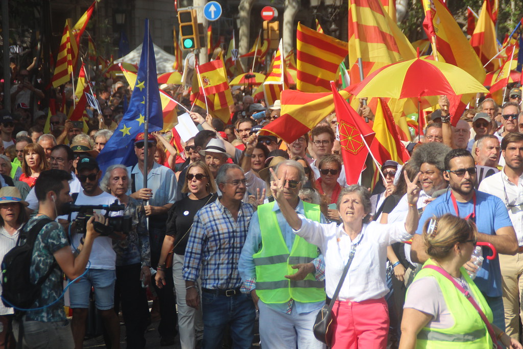 FOTOGRAFÍA. BARCELONA (ESPAÑA), 08 DE OCTUBRE DE 2023. Gran manifestación en Barcelona contra la amnistía al golpe y la autodeterminación. Lasvocesdelpueblo (88)