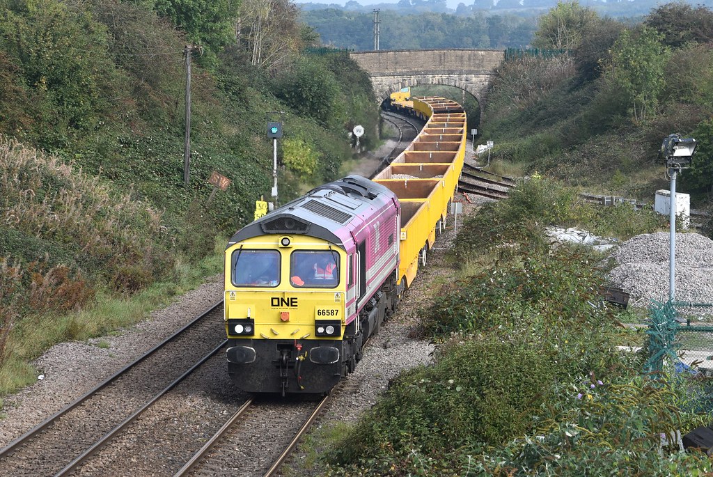 66587+66588 | Westbury 9th October 2023 | MJM Photography | Flickr