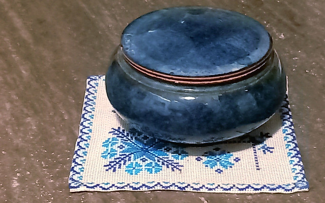 Boîte en céramique bleue