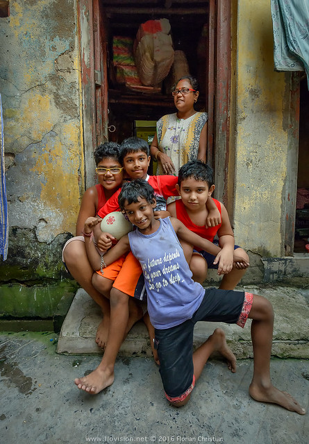 Kumartuli gang, Kolkata