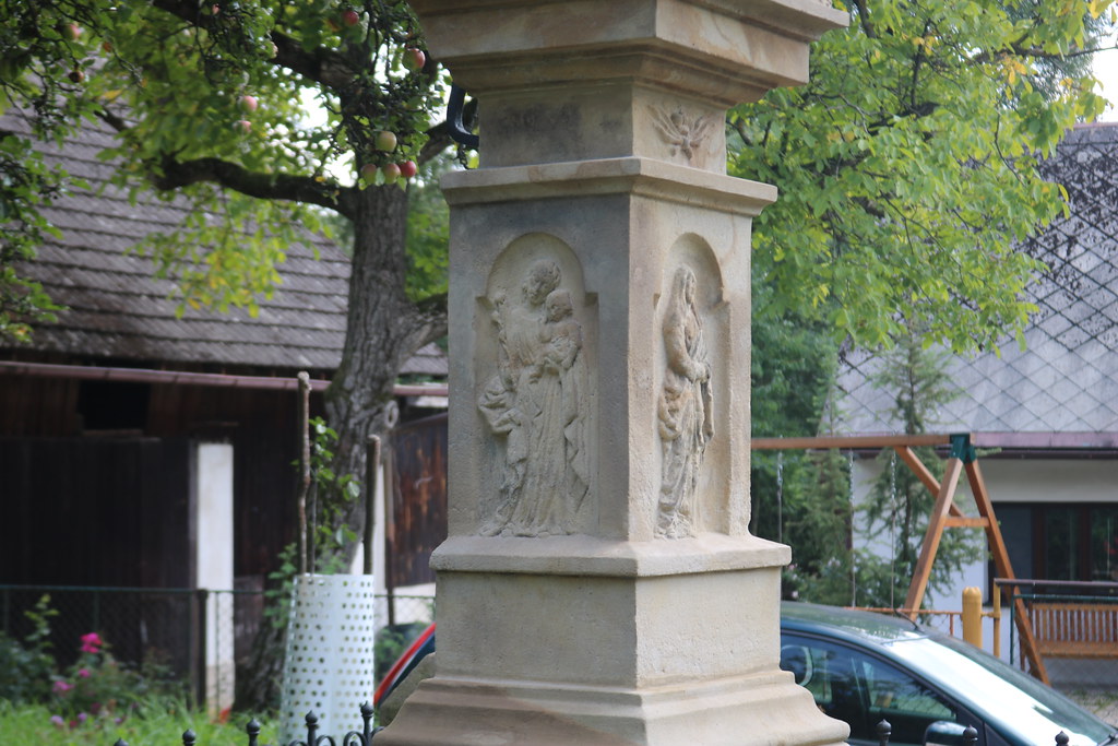 krucifix v Mladostově