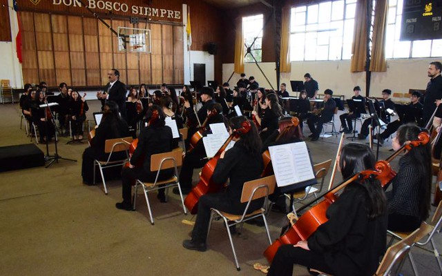 Orquesta Sinfónica del Colegio J. S. Bach realiza Concierto Educacional en el ISV (12/10/23)