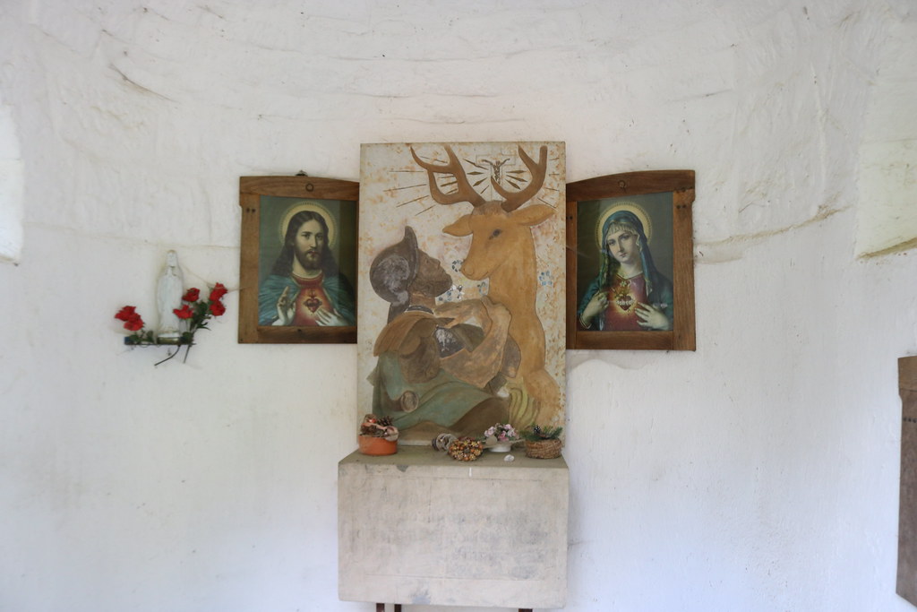 kaple se sochou sv. Jana Nepomuckého v Kacanově