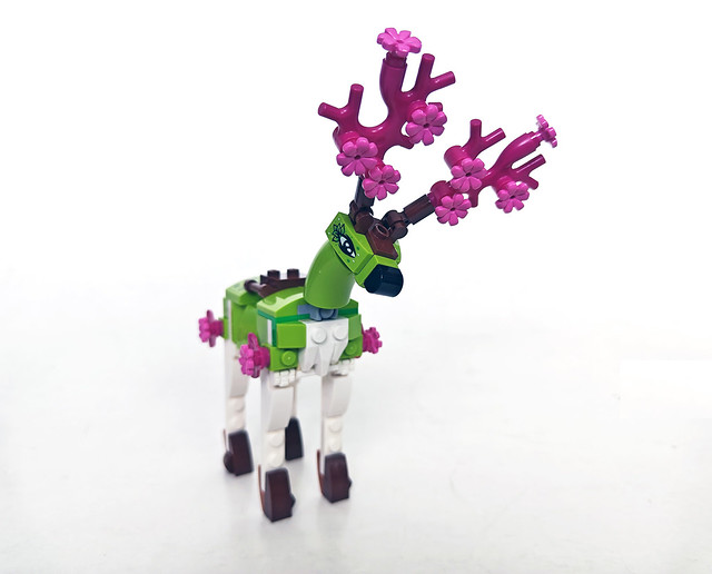 LEGO Dreamzzz 71459 Stable of Dream Creatures [Review] - The Brothers Brick