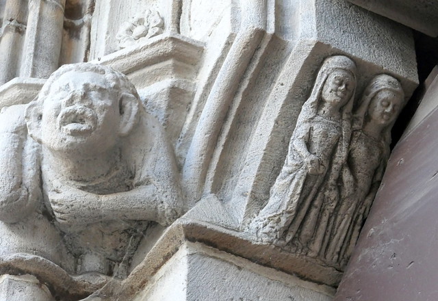 Portail, église gothique de l'Assomption, St Jean Pied de Port, Basse-Navarre, Pays basque, Pyrénées-Atlantiques, Nouvelle-Aquitaine, France.