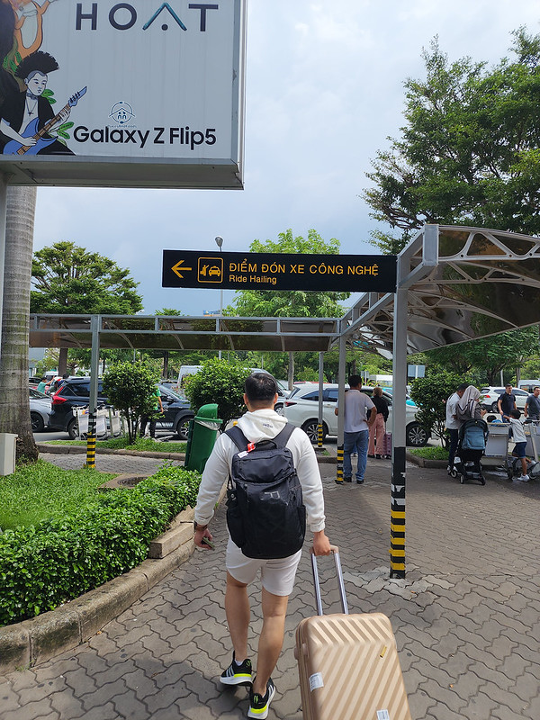 Ho Chi Minh Tan Son Nhat International Airport grab