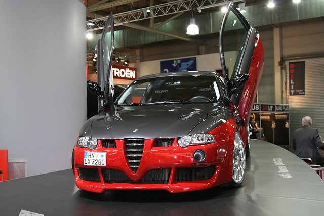 Alfa Romeo mit Scherentüren