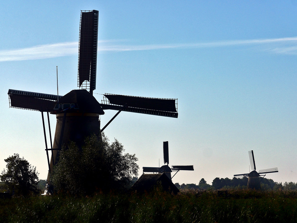 Les moulins de Kinderdijk près de Rotterdam + ajouts 53262936978_d19f960b66_b