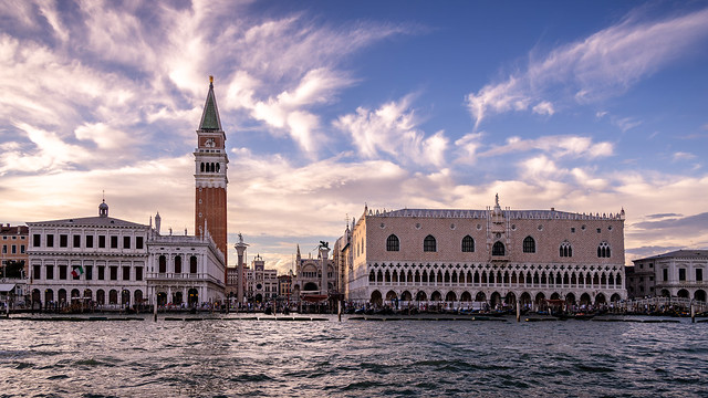 Abendstimmung in Venedig: Campanile di San Marco und Palazzo Ducale