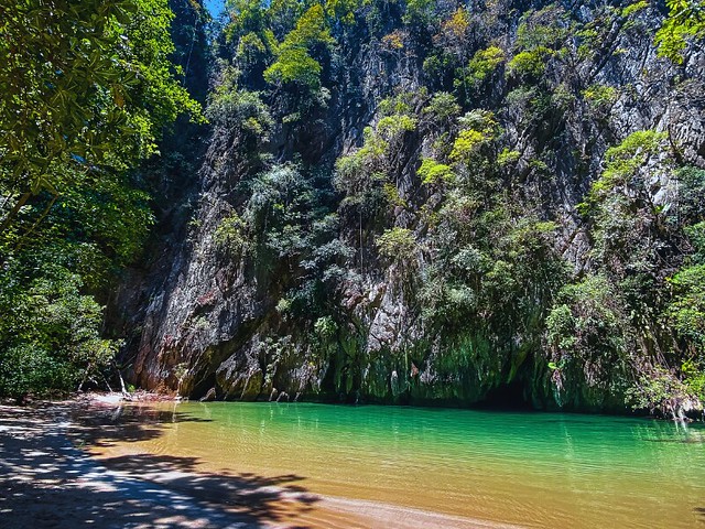 Koh Lanta - Emerald Cave on Koh Mook