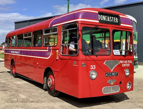 433 MDT ‘Doncaster Transport’ No. 33. Leyland Tiger Cub / Roe on Dennis Basford’s railsroadsrunways.blogspot.co.uk’