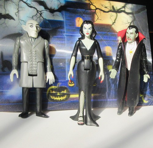 2023 Vampira Horror Host of the 1950s Super7 Figure 2670 | by Brechtbug