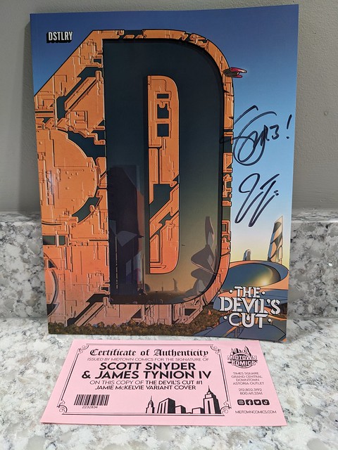Devils Cut - Dstlry - signed by Scott Snyder and James Tynion