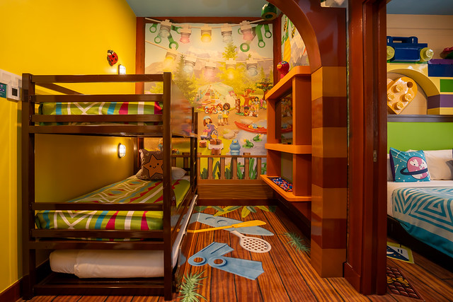 Bunk Beds in the new LEGO Friends Room