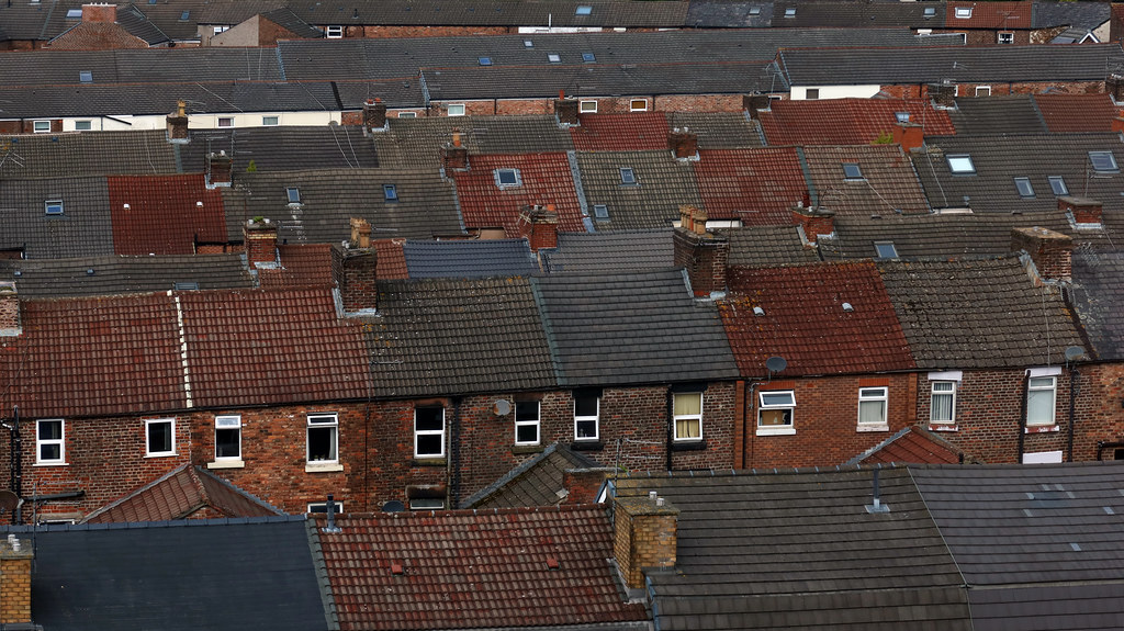 Roofs in Everton