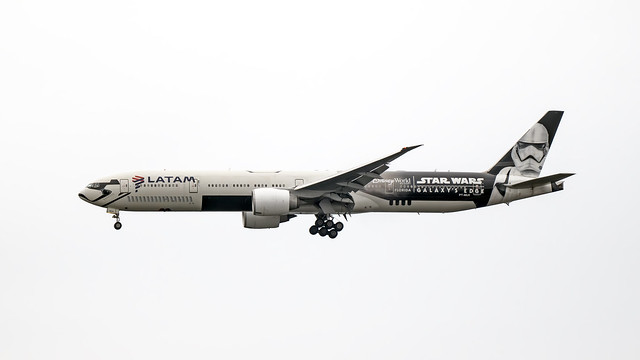 PT-MUA LATAM AIRLINES BRASIL BOEING 777-300ER