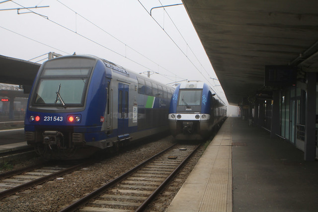 B 82698 et Z 231543 en gare d'Arras