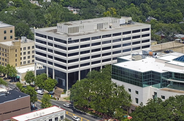 215 South Monroe Street, City of Tallahassee, Leon County, Florida, USA / Built: 1974 / Floors: 8 / Building Size: 184,469 SF / Exterior Wall: Glass / Frame: Concrete Reinforced / Roof Frame: Reinforced Concrete / Building Type: Office