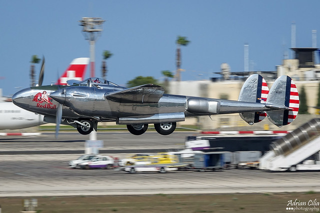 The Flying Bulls --- Lockheed P-38L Lightning --- N25Y