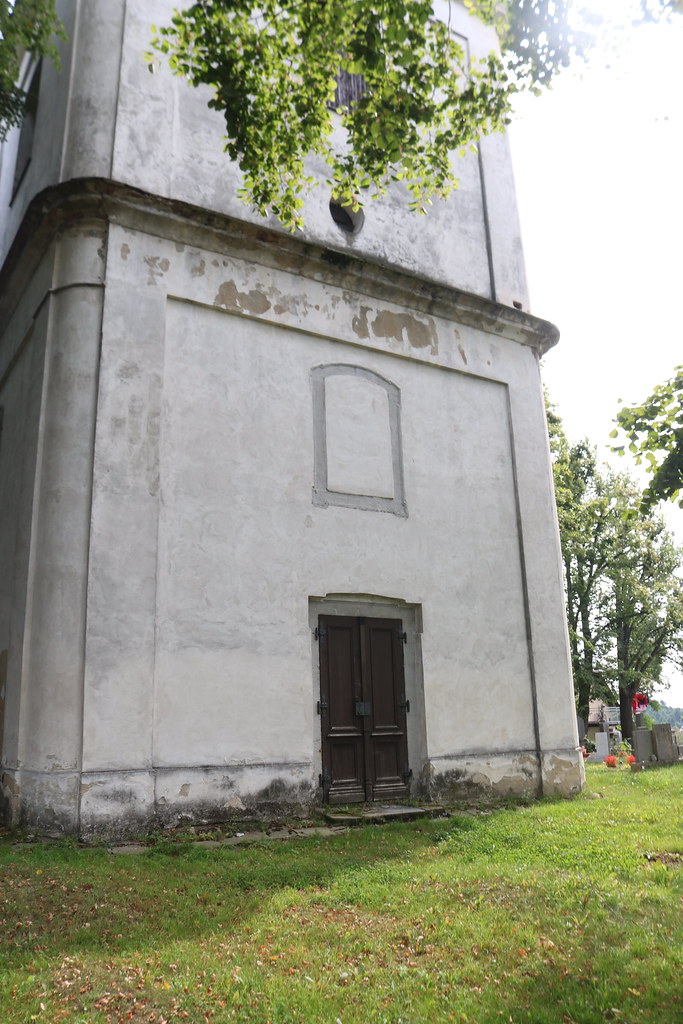 kostel sv. Matěje v Hrušticích
