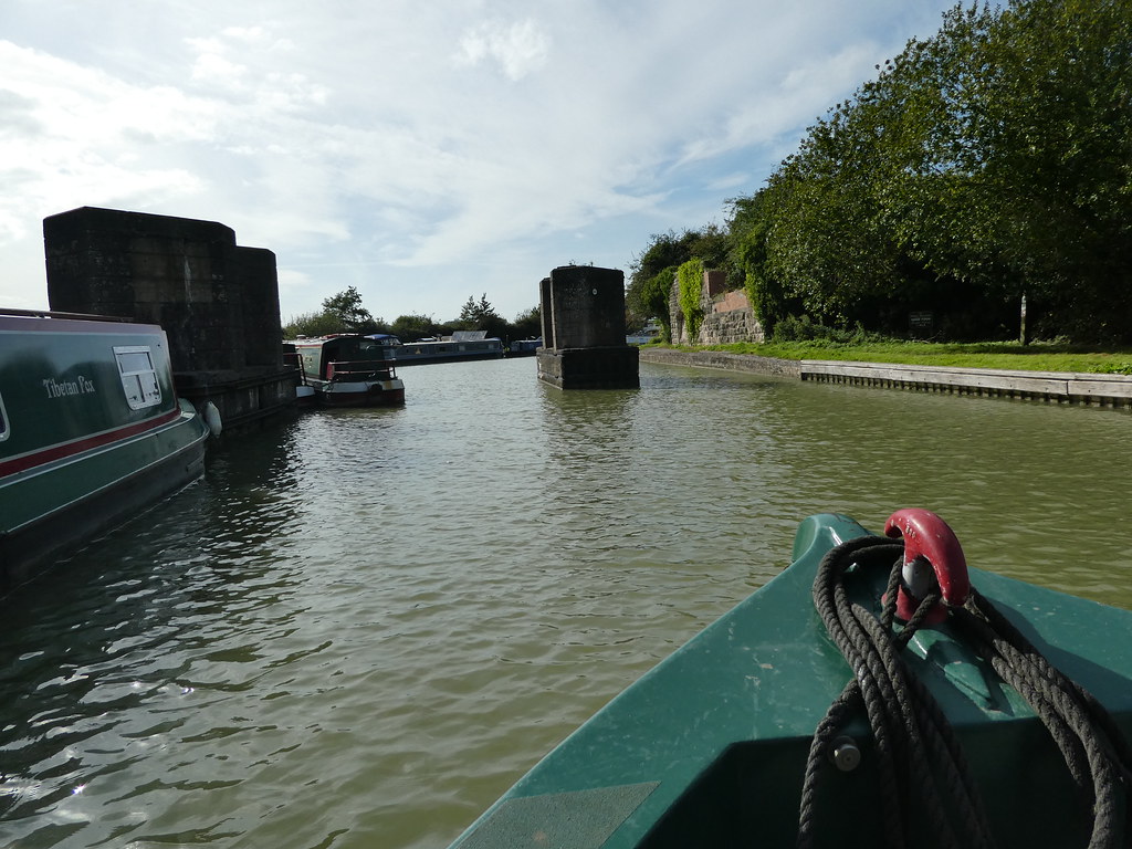 Foxhangers Wharf, Devizes