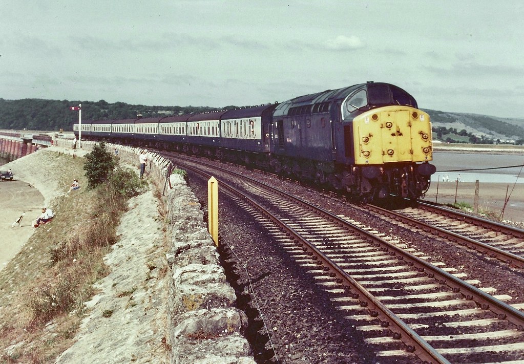40033 - 1K12 Barrow-Crewe at Arnside. 29/08/83