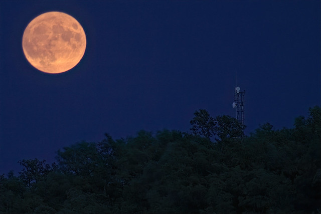 A Blue Moon at Saint Michel L'Observatoire, August 2023
