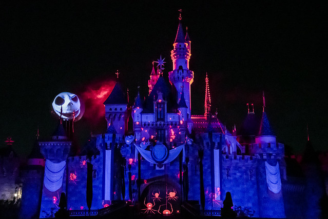 Halloween Screams - Disneyland