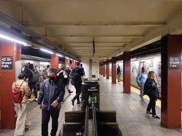 202309051 New York City subway station '42nd Street–Bryant Park'