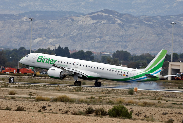Binter Canarias / Embraer E195-E2 / EC-NEZ