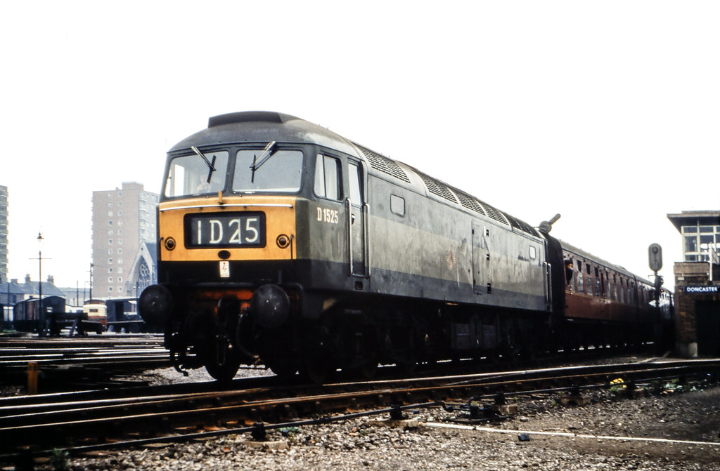 D1525 later 47422 approaches Doncaster photo by the late … | Flickr